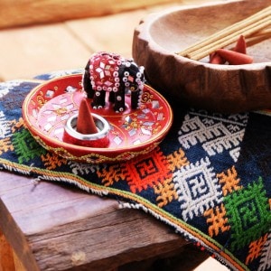 お値下げ　当時物　貴重　アジアン雑貨購入　珍しい石製　像のお香立て　新品未使用 楽天市場】【5%オフクーポン解禁】お香立て おしゃれ お香たて お香