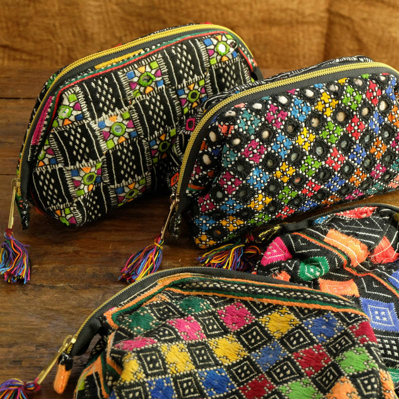 バローチ族ミラーワークポーチ