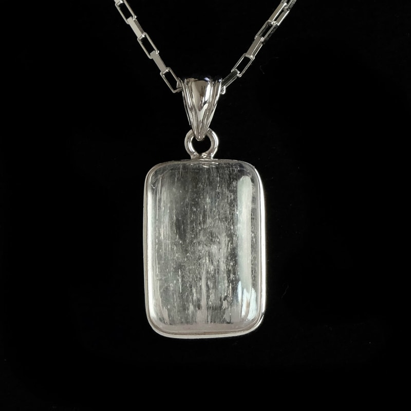 上質クンツァイト　シルバーペンダント