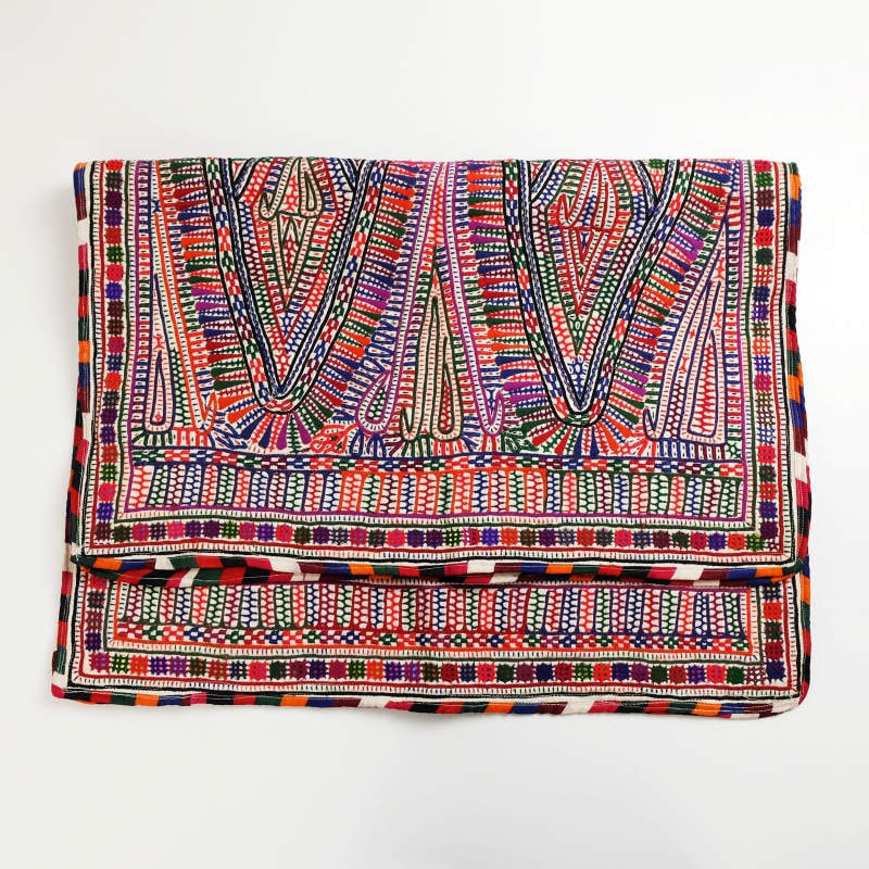 ラバリ族婚礼バッグ　76cm×56cm