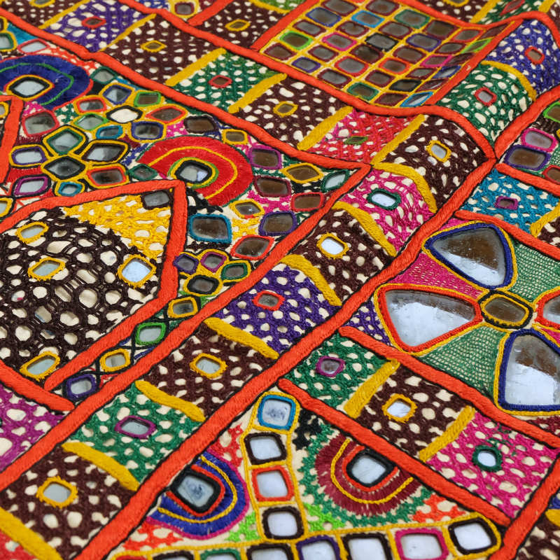 ラバリ族タペストリー 115cm×90cm｜マライカ公式通販