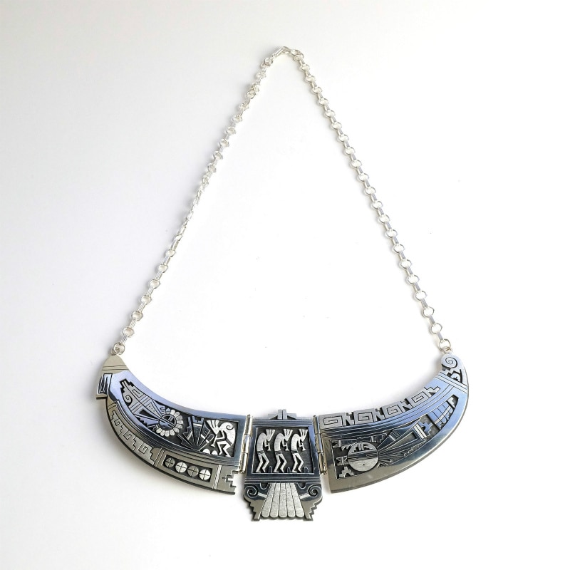 ベラタワホングバ オーバーレイ ビブネックレス