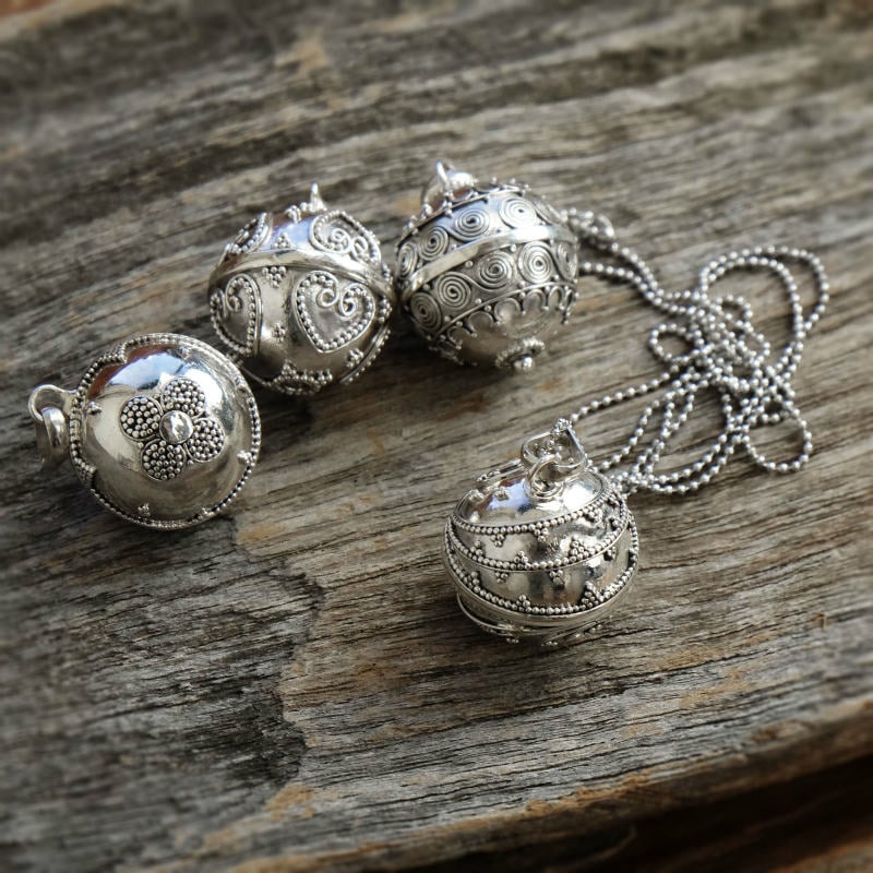 ガムランボールシルバーペンダント 【メール便可】｜マライカ公式通販