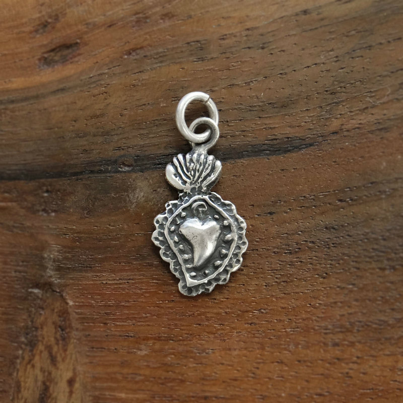 ソウルメイトと出会う” コラソン シルバーミラグロペンダント 【メール