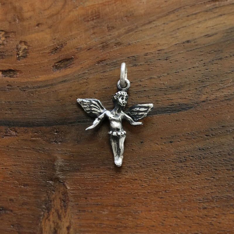 ”祈りを届ける”　エンジェル　シルバーミラグロペンダント 【メール便可】
