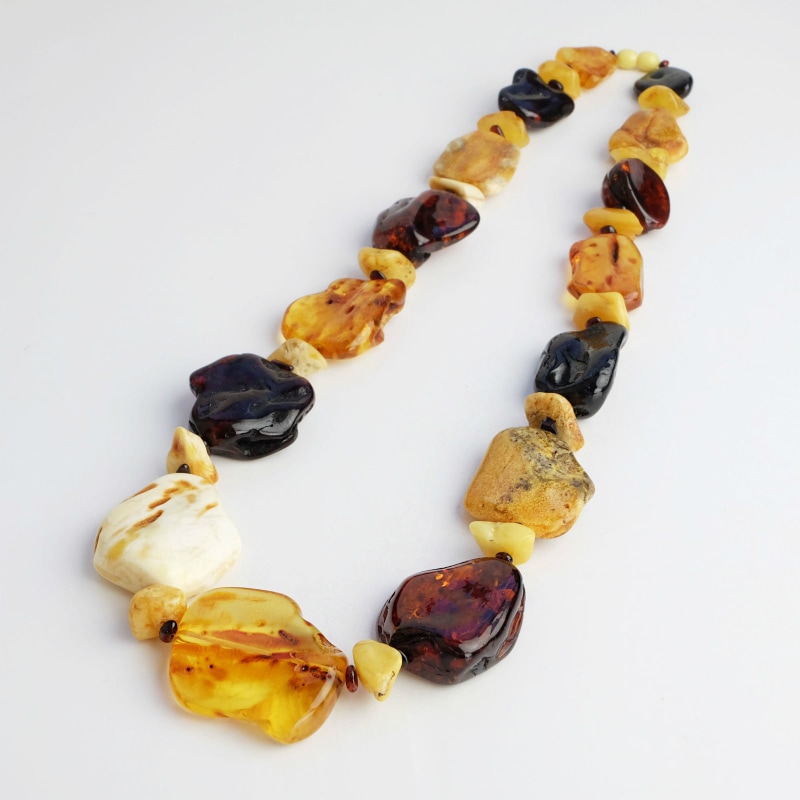 バルトアンバーラフビッグネックレス