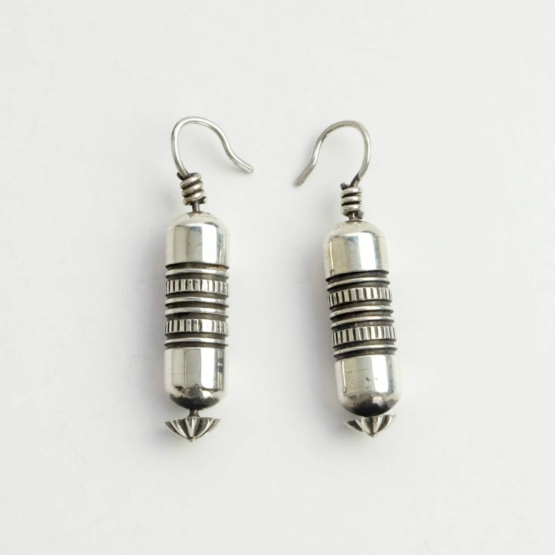 Ron Bedonieロンベドニーのインディアンジュエリー｜マライカ公式通販