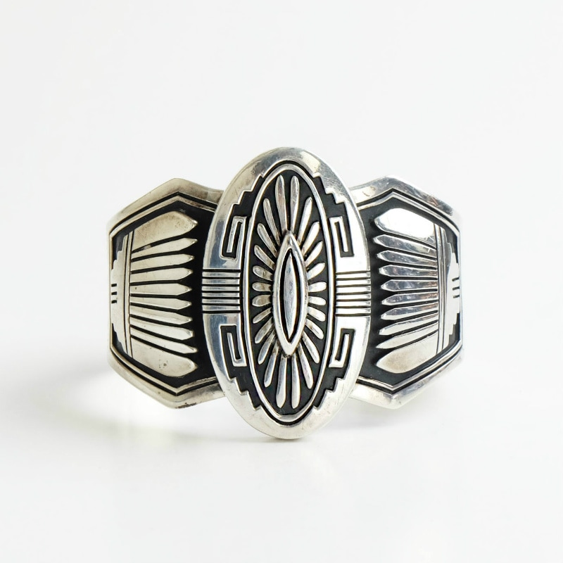 Steven J Begay スティーブンJビゲイ｜マライカ公式通販