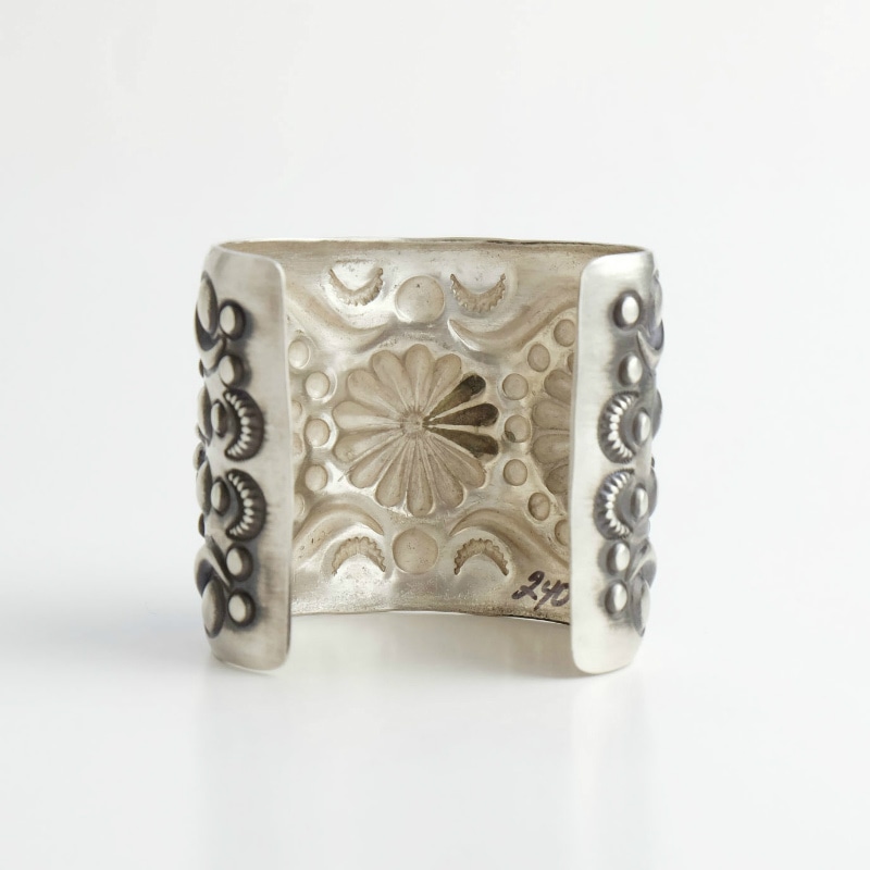 138mm エマーソンビル スタンプワーク ケトーバングル ボウガード