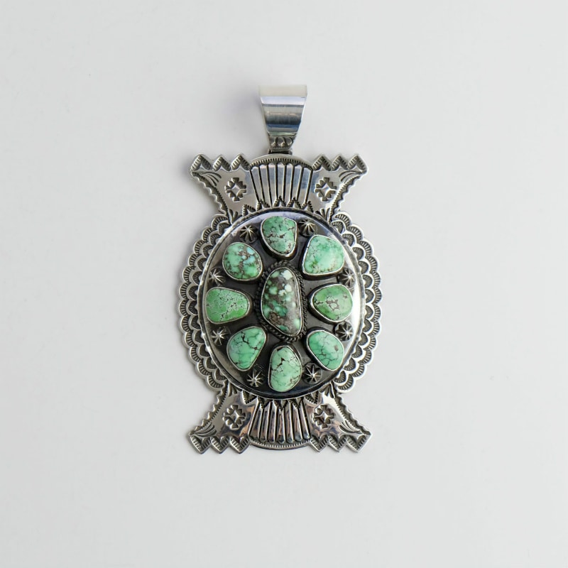 ドノヴァンキャドマン　スタンプワーク　ペンダント ドノヴァンキャドマンスタンプワークペンダント