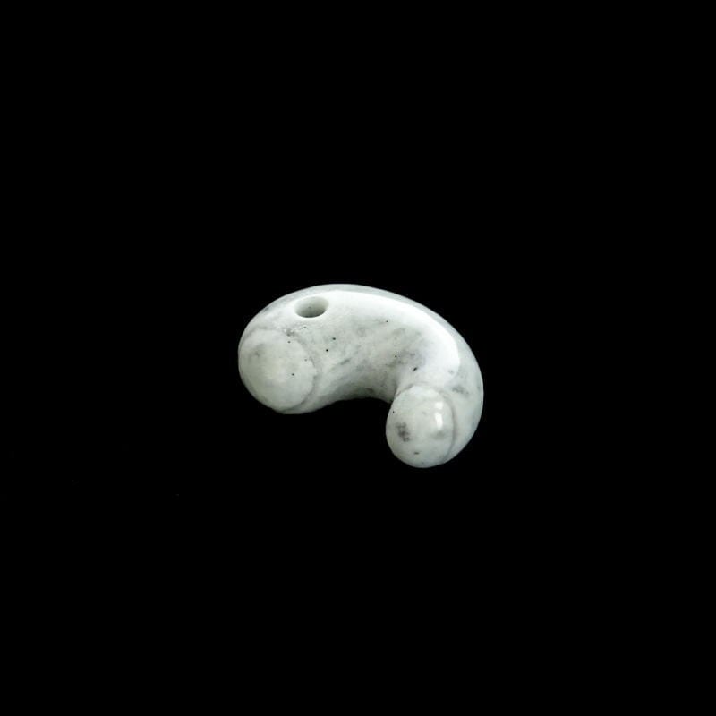 勾玉 翡翠　古代 　２５０６２９－３ 000000032671_U4oL77w.jpg