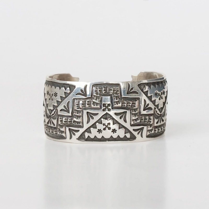 145mm ディレインリーブス スタンプワーク バングル｜マライカ