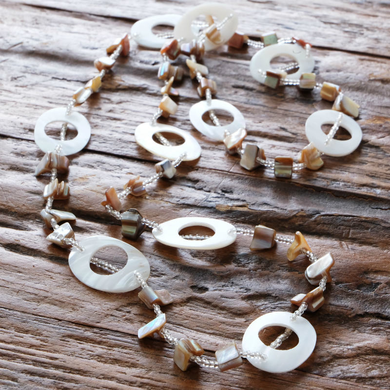 オーバルシェルネックレス　【メール便可】