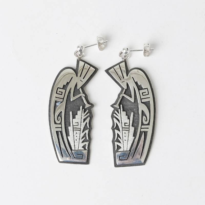 ベラタワホングバ オーバーレイ ピアス