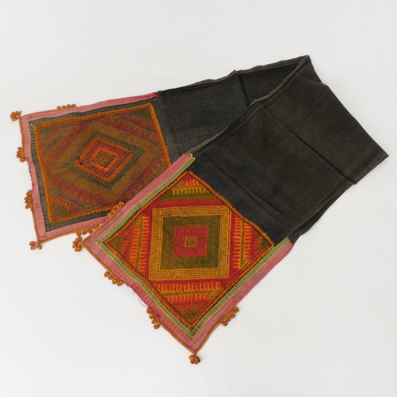 タイ・ダム族頭巾布　パーピャウ