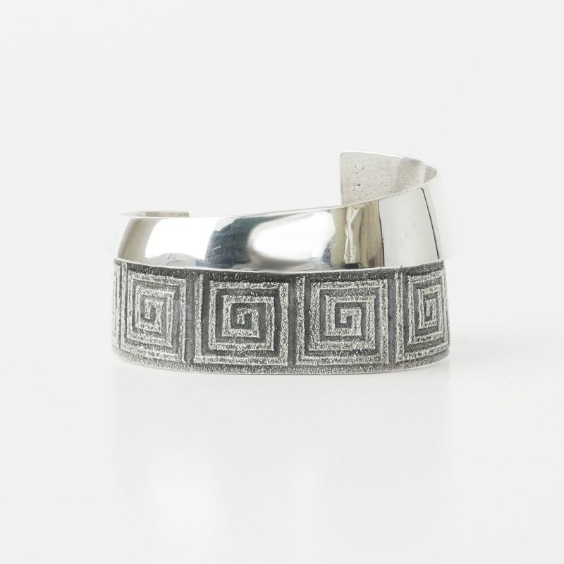 141mm アーロンアンダーソン トゥファキャスト バングル