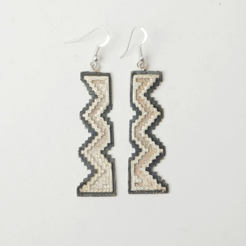 ダンジャクソン ラグオーバーレイ ピアス