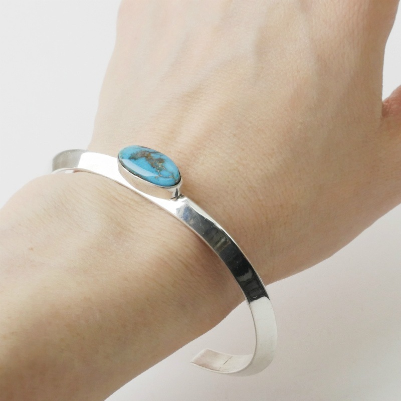 151mm ナバホ族 Robin Tsosie レッドマウンテン バングル｜マライカ