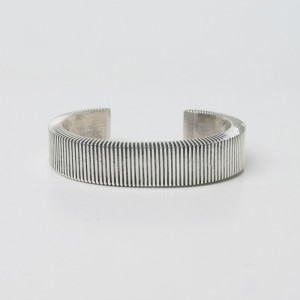 140mm アーロンアンダーソン トゥファキャスト バングル｜マライカ公式通販