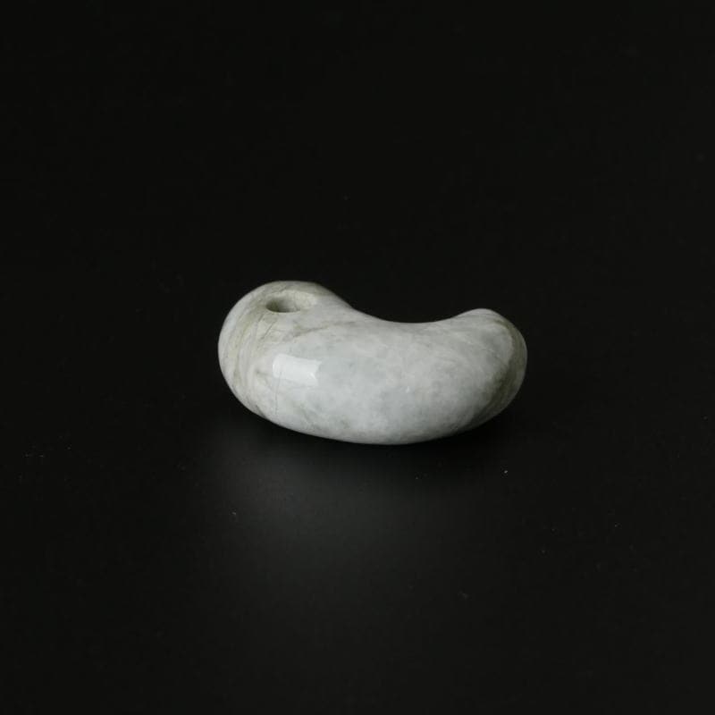 糸魚川翡翠古代勾玉30mm （原産地証明書付）｜マライカ公式通販