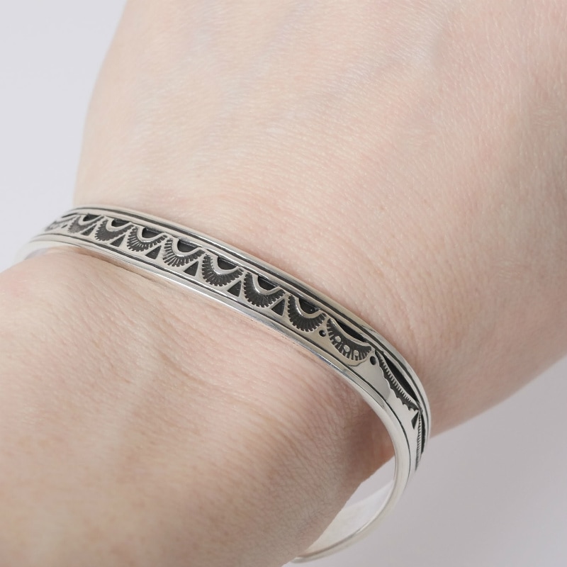 143mm チャーリージョン オーバーレイ バングル｜マライカ公式通販