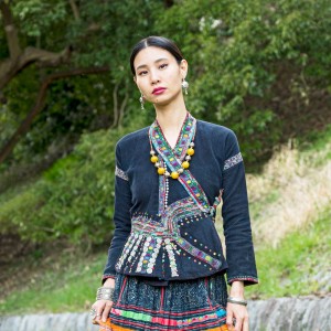 タイ織物　民族衣装　エスニックブラウス　希少　レア Amazon.co.jp: [UpdateClassic] タイ 民族衣装 上下セット