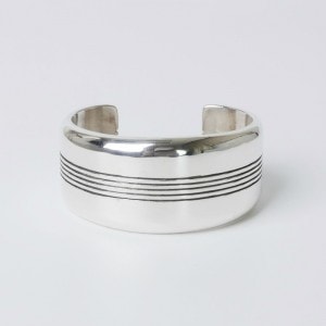 ダンジャクソン、プレーンシルバーバングル ダンジャクソン、プレーンシルバーバングル 137mm ダン