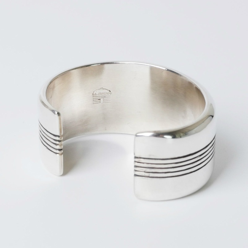 133mm ダンジャクソン ライン バングル｜マライカ公式通販