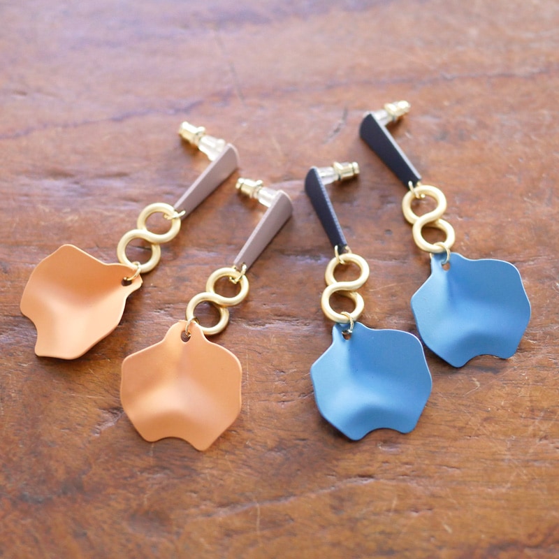 変形プレートロングピアス 【メール便可】