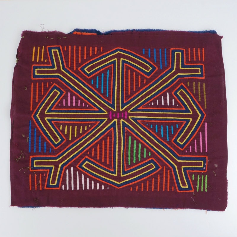 モラブラウス(伝統模様A) モラ2枚 モラブラウス（伝統模様）