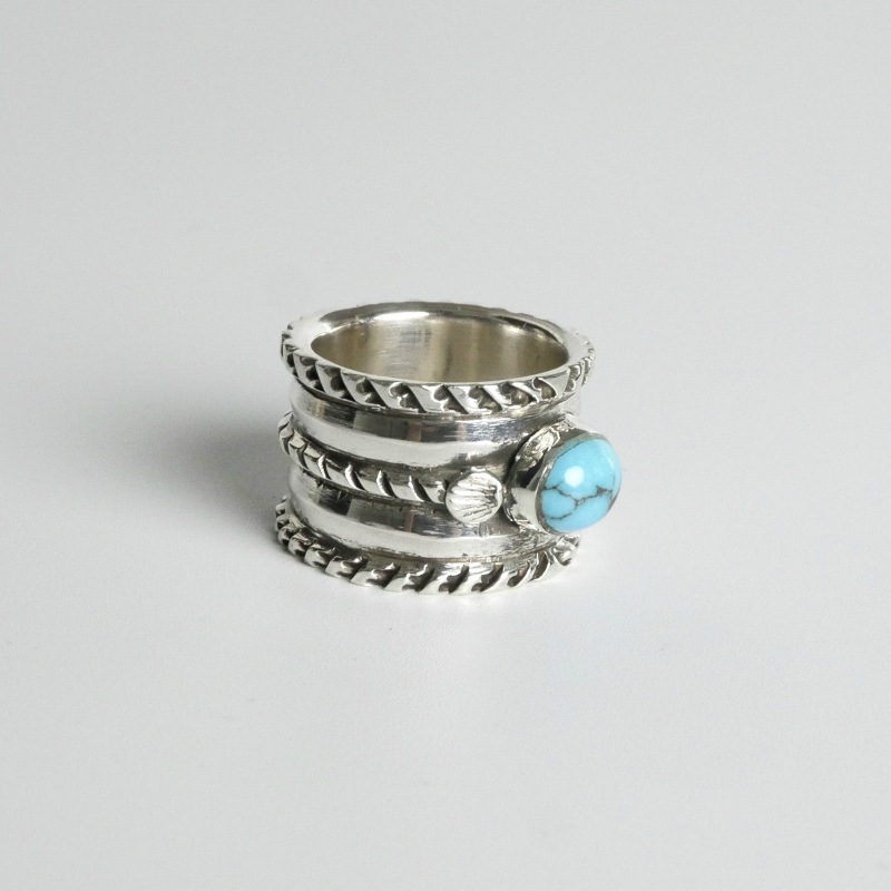 アーニーリスター リング インディアンジュエリー ナバホ マライカ ターコイズ 20.5号 アーニーリスター コインシルバー リング｜マライカ公式通販