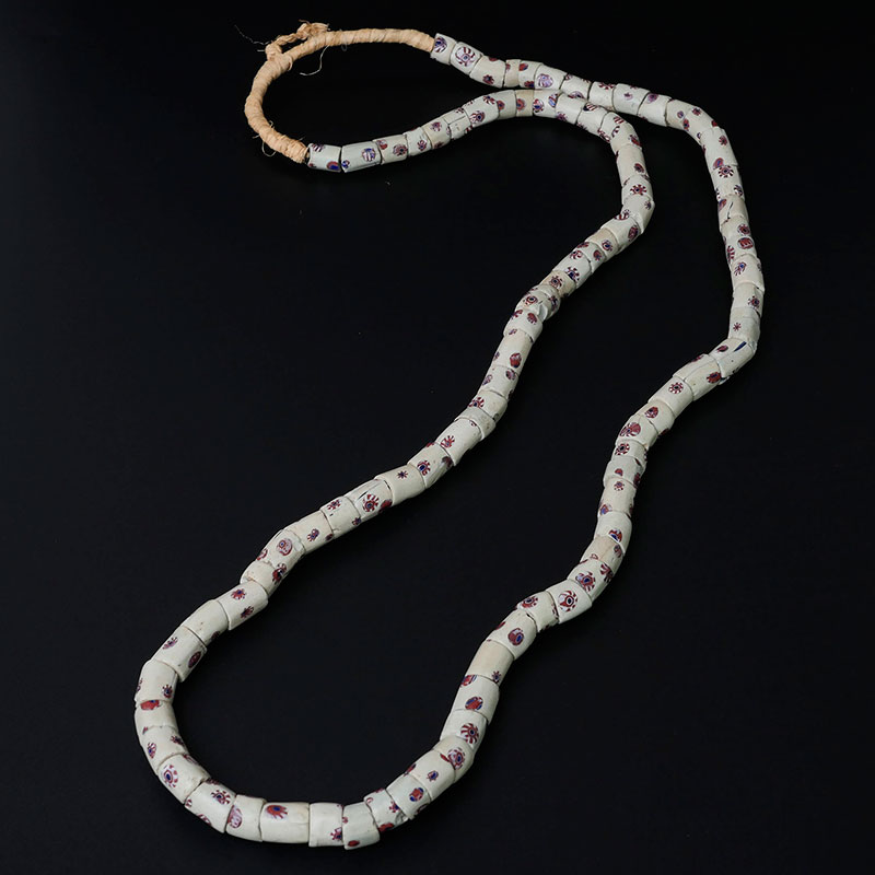 ドゴンビーズ　ネックレス　ドーナツビーズ　トレードビーズ 81uLbb5tSPL._UF1000,1000_QL80_.jpg