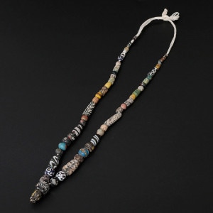 ローマンビーズ一連【Ancient Roman Glass Beads】｜マライカ公式通販
