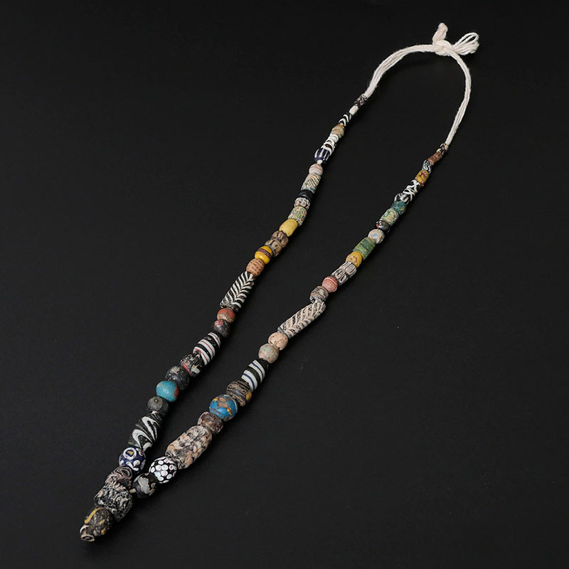 古代　ローマンビーズ　紀元前後 ローマンビーズ一連【Ancient Roman Glass Beads】｜マライカ