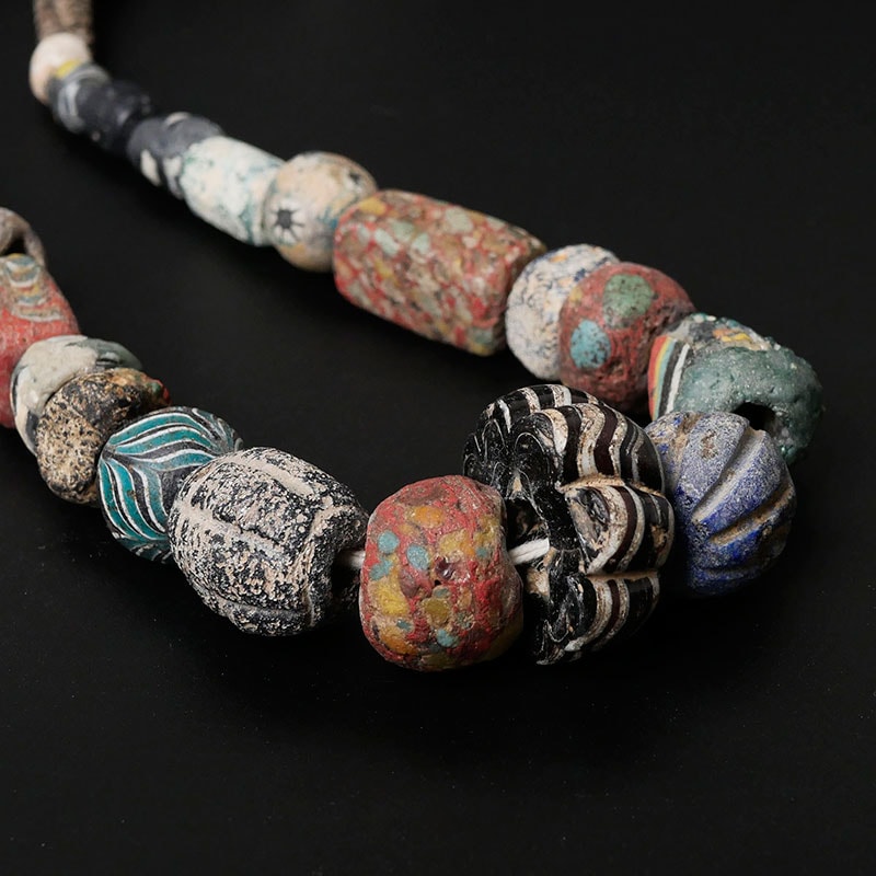在庫処分！ アンティークイスラムビーズ1 イスラムビーズ 一連【Ancient Islamic Beads】｜マライカ公式通販