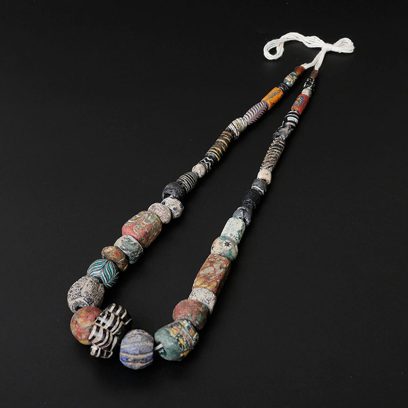 イスラムビーズ 一連【Ancient Islamic Beads】｜マライカ公式通販