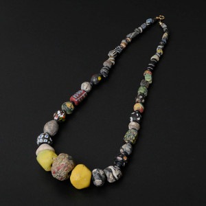イスラムビーズ一連 【Ancient Islamic Beads】｜マライカ公式通販