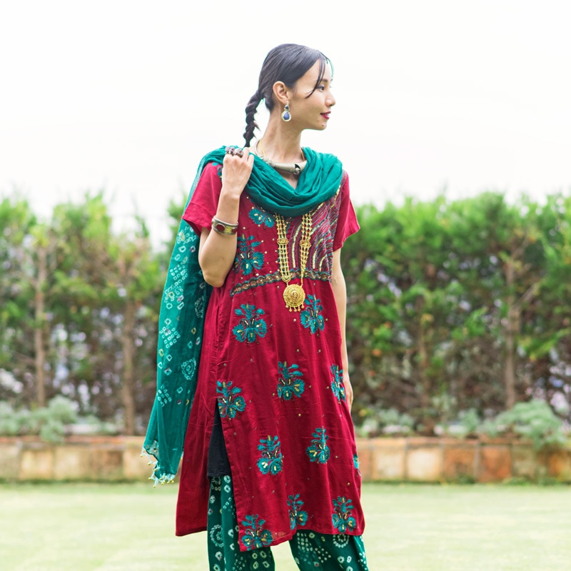 MALAIKA - インド　パンジャビ未使用品　パンジャビスーツ MALAIKA - インド パンジャビ未使用品 パンジャビスーツの通販