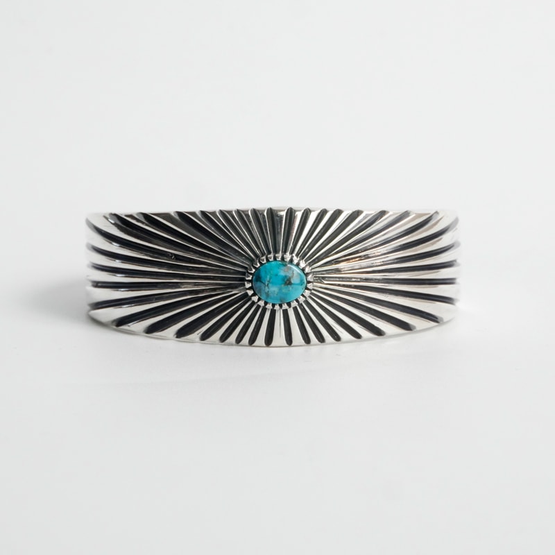 146mm ハリソンジム アパッチブルー バングル｜マライカ公式通販