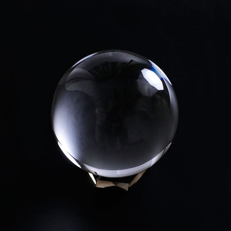 水晶球　約1.5kg 10㎝ 高品質クリア水晶球（台付）｜マライカ公式通販
