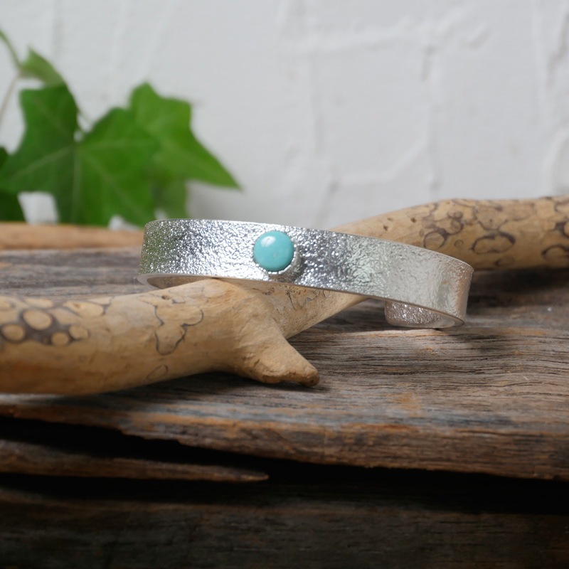 138mm ダリルビゲイ ローンマウンテン バングル｜マライカ公式通販