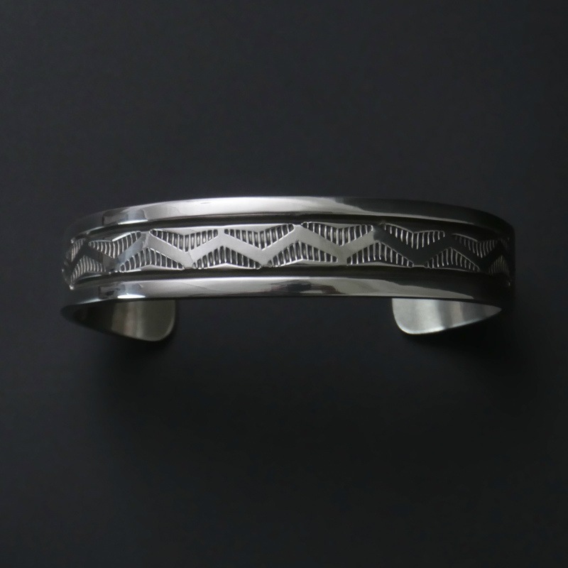 138mm ブルースモーガン スタンプワーク バングル ◇sizeM ブルースモーガン 14金 スタンプワーク バングル｜マライカ