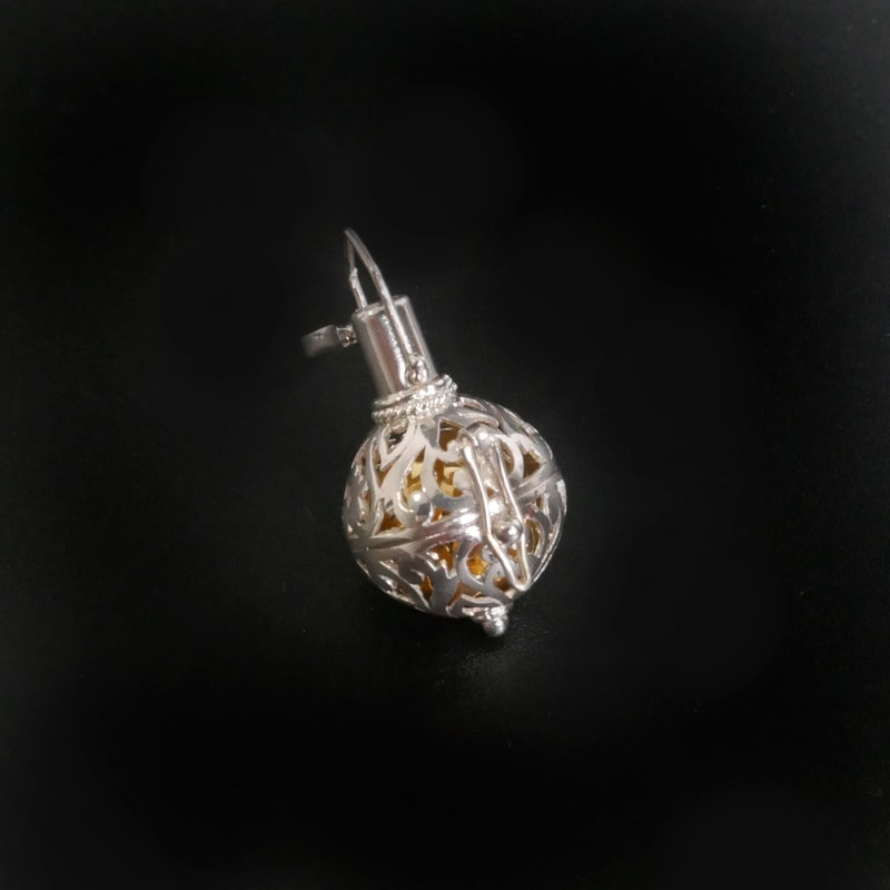 ジルコニア付きガムランボールペンダント【メール便可】
