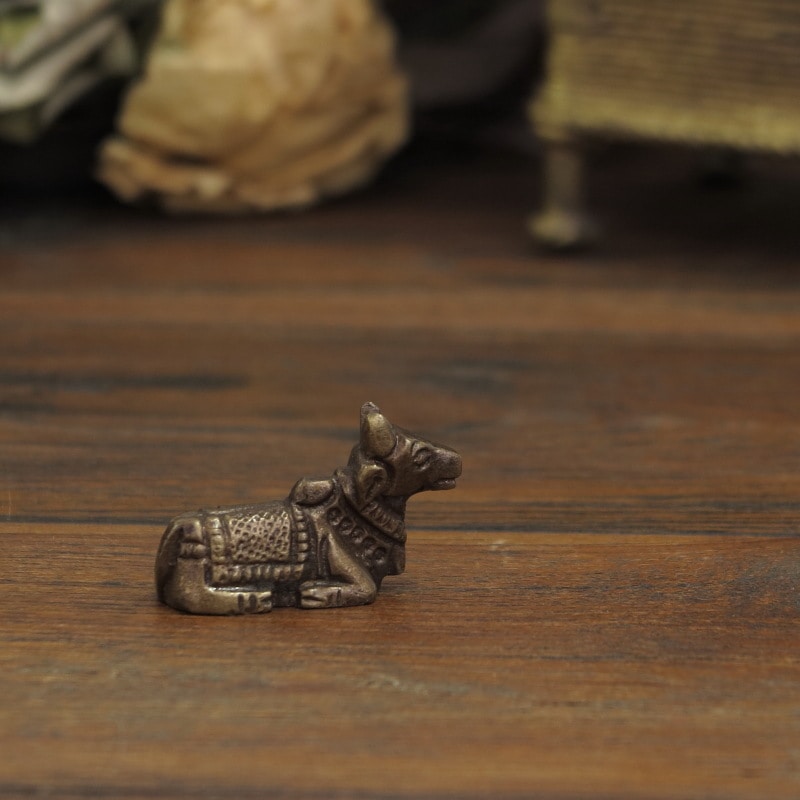 ヒンドゥー教の聖牛 真鍮製ナンディ 【メール便可】｜マライカ公式通販