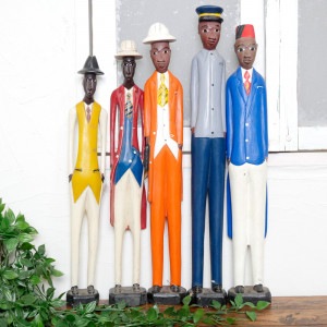 木彫人形（４体）　caron（キャロン）　カナダ製 木彫人形（4体） caron（キャロン） カナダ製 - メルカリ