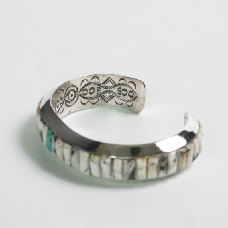 インディアンジュエリー ホワイトターコイズ ホワイトバッファロー バングル インディアンジュエリー ホワイトターコイズ バングル ホワイト