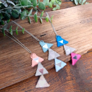 マウチュ トライアングルネックレス トライアングルネックレス