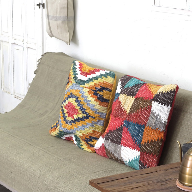 幾何柄さき織りクッションカバー マライカ公式通販