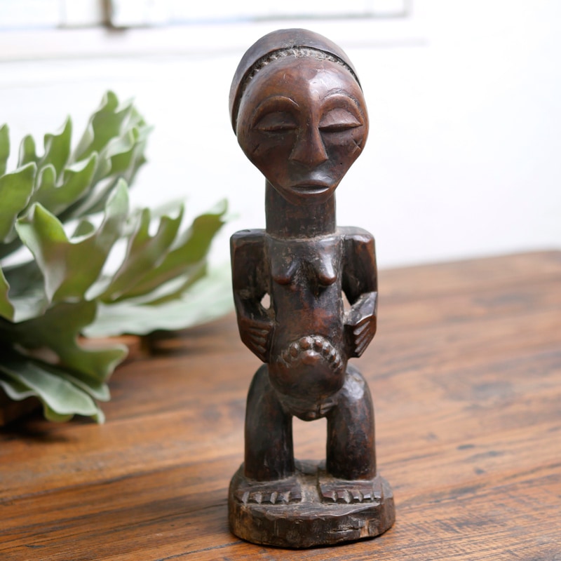 ルバ族木彫り像