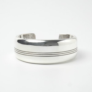 ダンジャクソン、プレーンシルバーバングル ダンジャクソン、プレーンシルバーバングル ダンジャクソン、プレーン